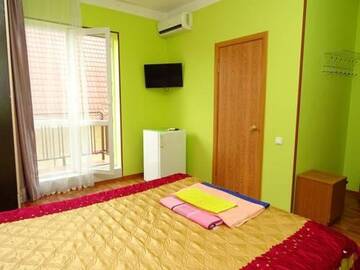 Фотографии Гостиница Guest House Lara г. Адлер Краснодарский край (Россия) №1 Фото Гостиница Guest House Lara г. Адлер 1