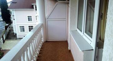 Фотографии Гостиница Guest house Na Figurnoy 51 г. Адлер Краснодарский край (Россия) №3 Фото Гостиница Guest house Na Figurnoy 51 г. Адлер 3