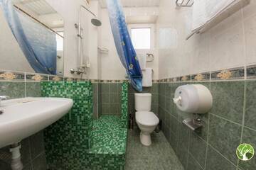 Фото номера Стандартный четырехместный номер Гостиница Экодом Янаис г. Адлер 3