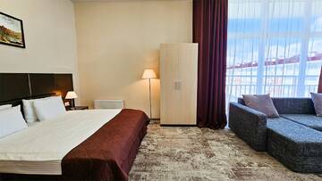 Фото номера Апартаменты-Модерн трехкомнатные (Three-room Modern Apartment) Гостиница Бархатные Сезоны Екатерининский Квартал г. Адлер 4