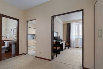 Фото номера Апартаменты с кухней 1-комнатные (Apartment) Гостиница Бархатные Сезоны Екатерининский Квартал г. Адлер 4
