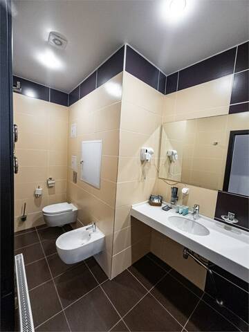 Фото номера Апартаменты-Модерн трехкомнатные (Three-room Modern Apartment) Гостиница Бархатные Сезоны Екатерининский Квартал г. Адлер 17