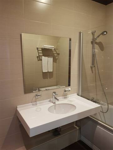 Фото номера Апартаменты-Модерн двухкомнатные (Two-room Modern Apartment) Гостиница Бархатные Сезоны Екатерининский Квартал г. Адлер 14