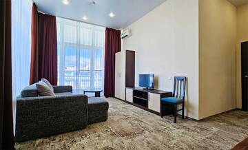 Фото номера Апартаменты-Модерн трехкомнатные (Three-room Modern Apartment) Гостиница Бархатные Сезоны Екатерининский Квартал г. Адлер 6