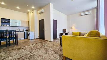 Фото номера Апартаменты-Модерн трехкомнатные (Three-room Modern Apartment) Гостиница Бархатные Сезоны Екатерининский Квартал г. Адлер 14