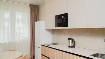 Фото номера Апартаменты Комфорт с кухней 2-комнатные (Apartment Comfort two-room) Гостиница Бархатные Сезоны Екатерининский Квартал г. Адлер 10