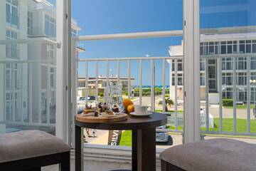 Фото номера Апартаменты-Модерн двухкомнатные (Two-room Modern Apartment) Гостиница Бархатные Сезоны Екатерининский Квартал г. Адлер 10