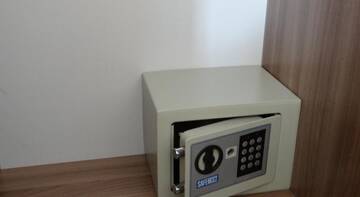 Фото номера Стандартный двухместный номер с 1 кроватью или 2 отдельными кроватями Гостиница Анна г. Адлер 6