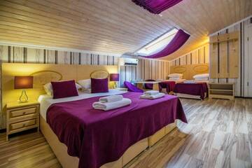 Фото номера Семейный мансардный номер Гостевой дом Galla Hotel г. Адлер 8