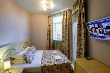 Фото номера Небольшой двухместный номер с балконом Гостевой дом Galla Hotel г. Адлер 2