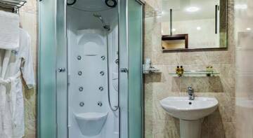 Фото номера Стандартный двухместный номер с 1 кроватью Гостиница SM Royal Hotel г. Адлер 7