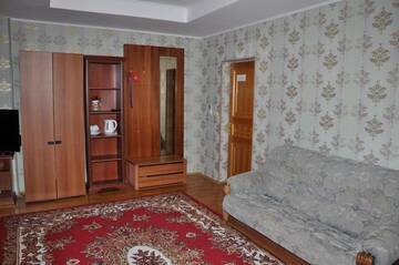 Фото номера Классический трехместный номер Гостиница Экипаж г. Адлер 5