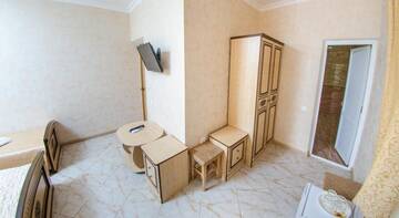 Фото номера Стандартный четырехместный номер Гостиница Гостевой Дом Светлана г. Адлер 40