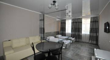 Фото номера Улучшенный номер - студио Гостиница Color Olympics Guest House г. Адлер 7