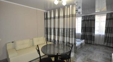 Фото номера Улучшенный номер - студио Гостиница Color Olympics Guest House г. Адлер 3