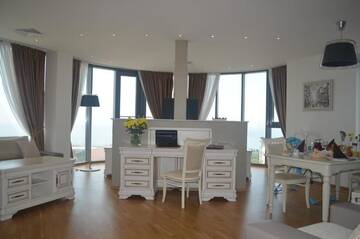 Фото номера Семейные апартаменты Делюкс Гостиница Diana Palace г. Адлер 3