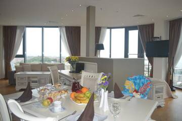 Фото номера Семейные апартаменты Делюкс Гостиница Diana Palace г. Адлер 7