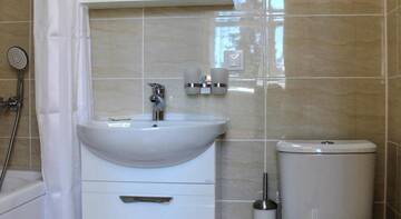Фото номера Апартаменты с видом на бассейн Апартаменты Apartment in Orhideya Park г. Адлер 16