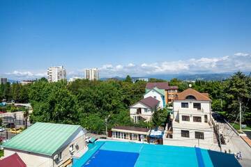 Фото номера Трёхместный с видом на горы, 6 этаж Гостиница Алтай г. Адлер 9