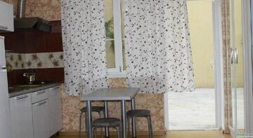 Фото номера Номер-студио (для 3 взрослых) Гостиница Гостевой_дом_Планета_МОВ г. Адлер 7