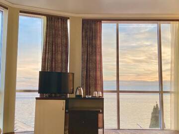 Фото номера Люкс с панорамным видом на море Гостиница Admiral Olympic Beach Sochi г. Адлер 2