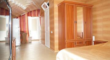 Фото номера Номер-студио с балконом Гостиница Krokus Guest House г. Адлер 4