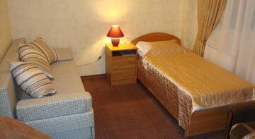 Фото номера Стандартный трехместный номер Гостиница Guest House Teremok г. Адлер 2