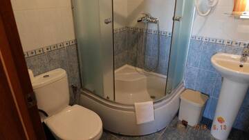 Фото номера Трехместный номер Гостиница AdlerOk Guest House г. Адлер 4