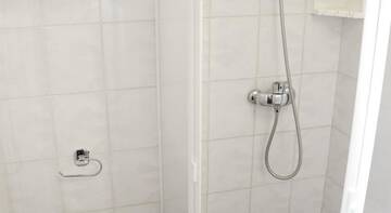Фото номера Двухместный номер с 2 отдельными кроватями Гостевой дом Румба г. Адлер 8