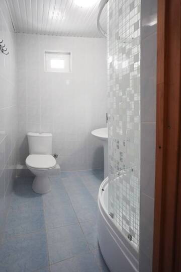 Фото номера Двухкомнатный люкс с балконом Гостевой дом Guesthouse Zvezda г. Адлер 4