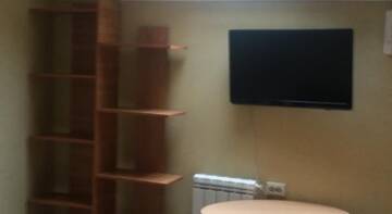 Фото номера Семейный номер с общей ванной комнатой Гостиница Zhemchuzhnaya Guest House г. Адлер 5