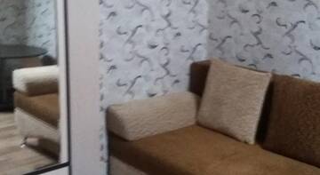 Фото номера Семейный номер с общей ванной комнатой Гостиница Zhemchuzhnaya Guest House г. Адлер 4