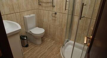 Фото номера Двухместный номер  Гостиница Гостевой Дом Династия г. Адлер 6
