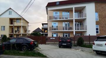 Фото номера Улучшенные апартаменты Гостиница Pereletnaya 16 г. Адлер 7