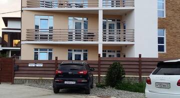 Фото номера Улучшенные апартаменты Гостиница Pereletnaya 16 г. Адлер 6