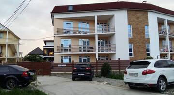 Фото номера Улучшенные апартаменты Гостиница Pereletnaya 16 г. Адлер 4