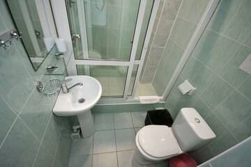 Фото номера 2-комнатная комната комфорт с кухней Гостиница Уют  г. Адлер 10