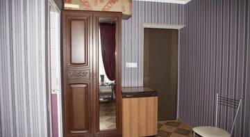 Фото номера Стандартный трехместный номер с видом на море Гостиница Daniella Guest house г. Адлер 5