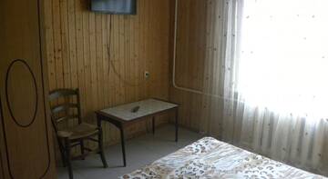 Фото номера Трехместный номер Гостиница Лаура Гостевой дом г. Адлер 3