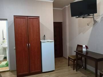Фото номера Номер повышенной комфортности с балконом Гостевой дом Мини Отель Эдельвейс г. Адлер 7