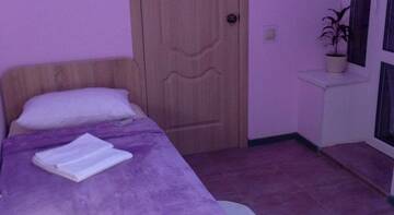 Фото номера Одноместный номер с ванной комнатой Гостиница Хостел Very Hostel Adler г. Адлер 3
