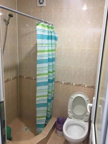 Фото номера Улучшенный трехместный номер Гостиница Ковчег г. Адлер 4