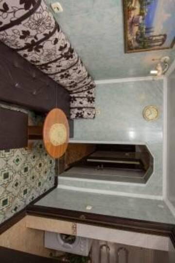 Фото номера Семейный номер с общей ванной комнатой Гостиница Guest House Kristina г. Адлер 3