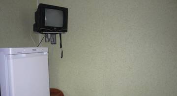 Фото номера Двухместный номер с 2 отдельными кроватями и общей ванной комнатой Гостиница Гостевой дом «Бриллианты Черного моря» г. Адлер 11