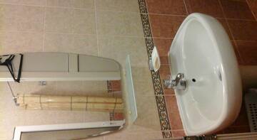 Фото номера Стандартный трехместный номер Гостиница Guest house Atlantik г. Адлер 2