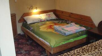 Фото номера Стандартный трехместный номер Гостиница Guest house Atlantik г. Адлер 4