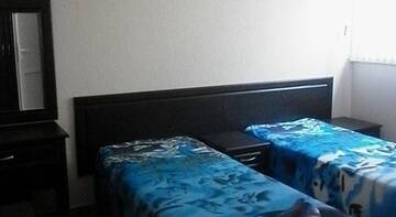 Фото номера Стандартный двухместный номер с 2 отдельными кроватями Гостиница Императрица Гостевой Дом г. Адлер 3