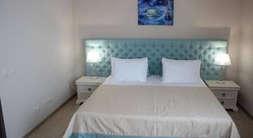 Фото номера Апартаменты Делюкс Гостиница with Terrace on Triumfalnaia г. Адлер 3
