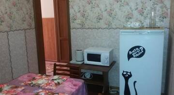 Фото номера Стандартный семейный номер Гостиница Guest House Kirova 42 г. Адлер 3