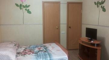 Фото номера Стандартный семейный номер Гостиница Guest House Kirova 42 г. Адлер 11